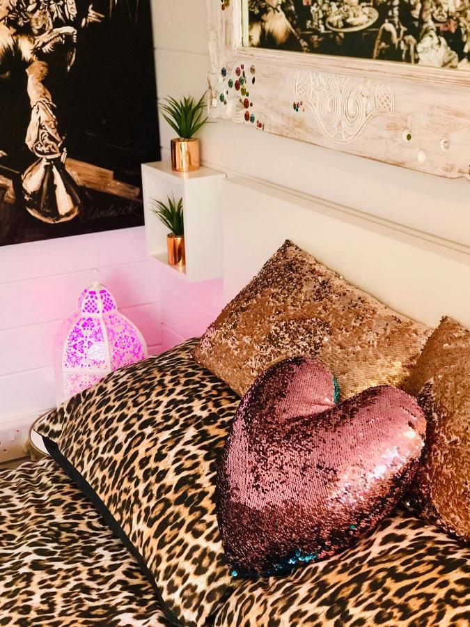 Ibiza Casa Hotel Whitstable Kültér fotó